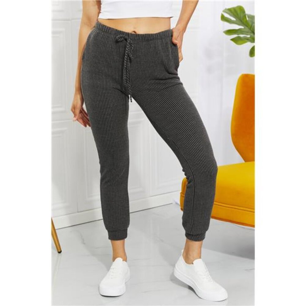 NWT‎ Blumin Apparel Full Size Easy Living Ribbed Joggers